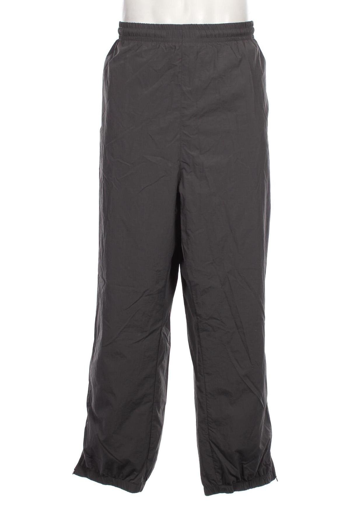 Pantaloni trening de bărbați Urban Classics, Mărime 3XL, Culoare Gri, Preț 64,24 Lei