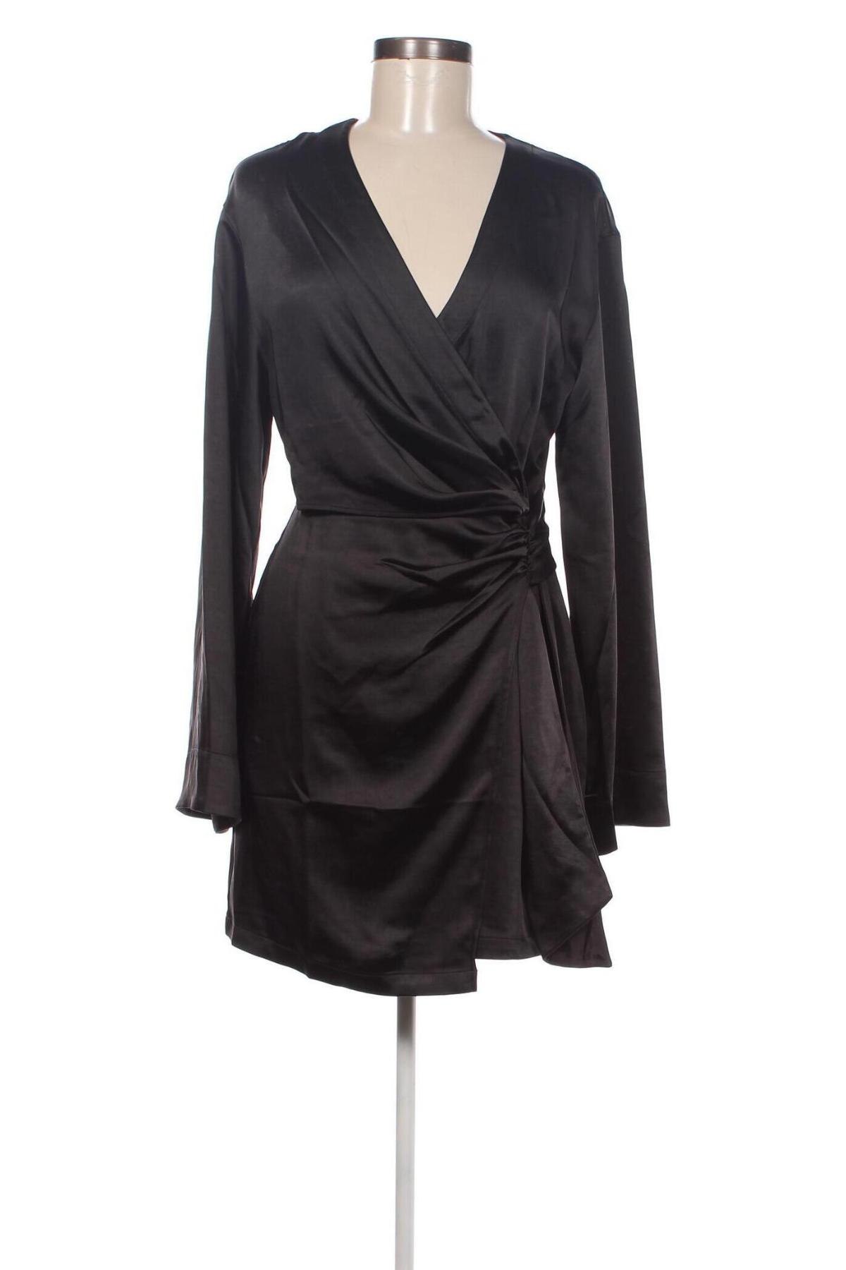 Φόρεμα Edited, Μέγεθος S, Χρώμα Μαύρο, Τιμή 23,81 €