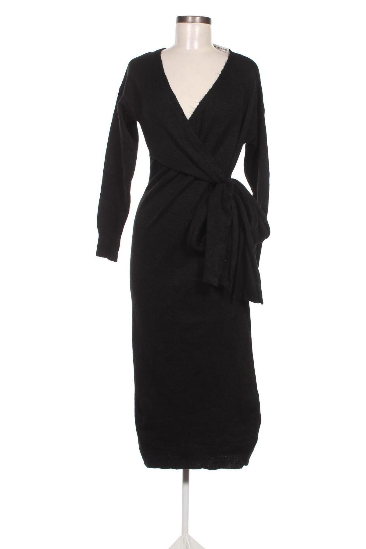 Šaty  Trendyol, Velikost S, Barva Černá, Cena  1 016,00 Kč