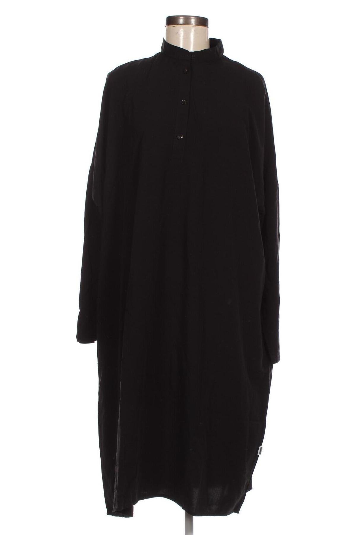 Kleid Wemoto, Größe S, Farbe Schwarz, Preis 14,46 €