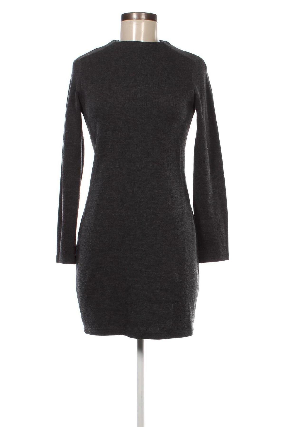 Kleid Zara, Größe M, Farbe Grau, Preis 6,21 €