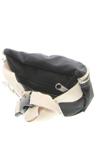 Ledvinka  Eastpak, Barva Vícebarevné, Cena  1 249,00 Kč
