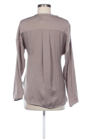 Γυναικεία μπλούζα Gina Tricot, Μέγεθος XS, Χρώμα Γκρί, Τιμή 5,99 €