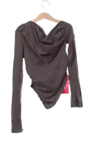 Дамска блуза SHEIN, Размер XS, Цвят Сив, Цена 31,99 лв.