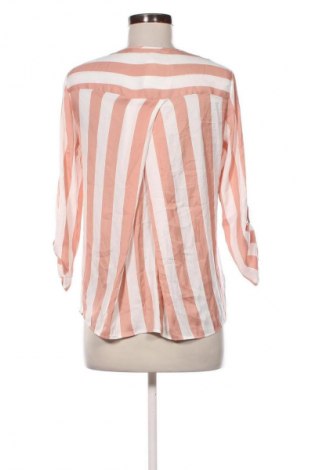 Damen Shirt Stradivarius, Größe M, Farbe Mehrfarbig, Preis 5,99 €