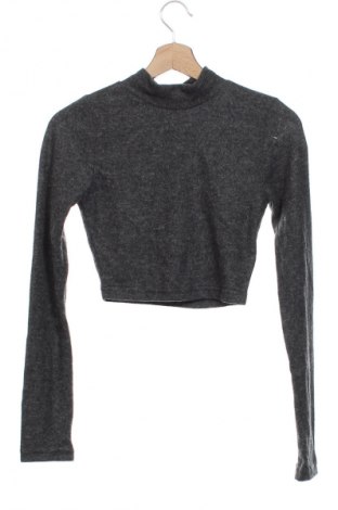 Dámská halenka Trendyol, Velikost XS, Barva Šedá, Cena  509,00 Kč