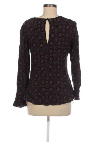 Damen Shirt United Colors Of Benetton, Größe M, Farbe Mehrfarbig, Preis 23,99 €