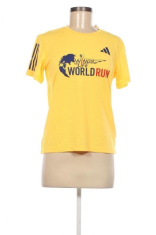 Γυναικείο t-shirt Adidas, Μέγεθος S, Χρώμα Κίτρινο, Τιμή 17,99 €