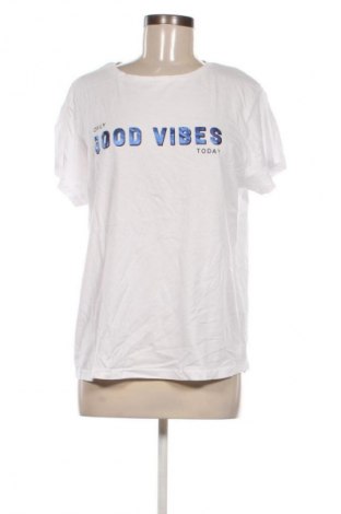 Γυναικείο t-shirt ONLY, Μέγεθος XL, Χρώμα Λευκό, Τιμή 8,99 €