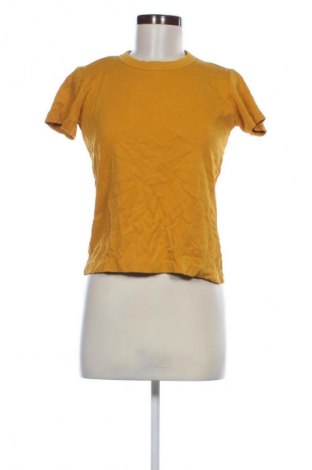 Дамска тениска Uniqlo, Размер M, Цвят Оранжев, Цена 18,99 лв.