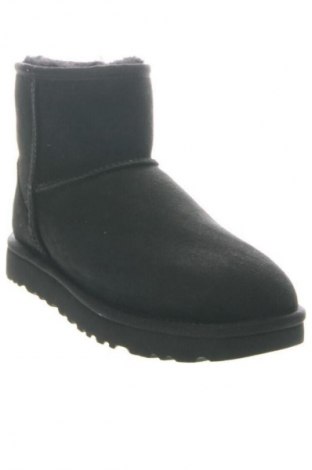 Дамски ботуши UGG Australia, Размер 37, Цвят Черен, Цена 147,99 лв.