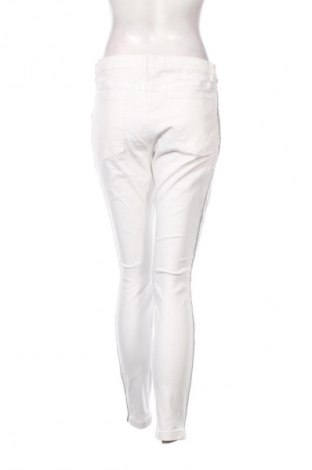 Damen Jeans Camaieu, Größe M, Farbe Weiß, Preis 5,99 €