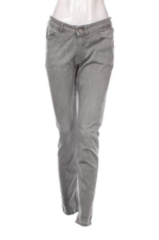 Damen Jeans Christian Berg, Größe M, Farbe Grau, Preis 21,99 €