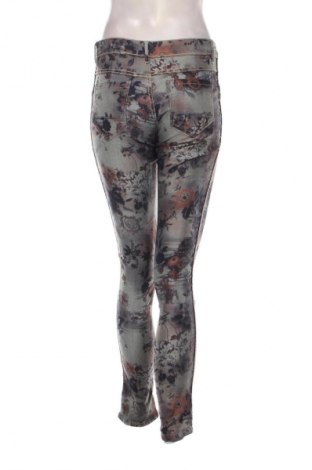 Blugi de femei Fashion, Mărime M, Culoare Multicolor, Preț 133,99 Lei