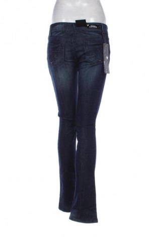 Дамски дънки Fen Jeans, Размер S, Цвят Син, Цена 46,99 лв.