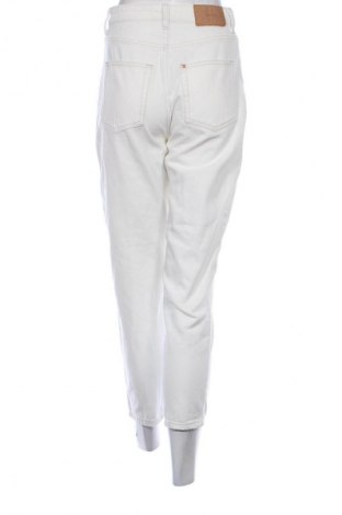 Damskie jeansy H&M, Rozmiar S, Kolor Biały, Cena 95,99 zł
