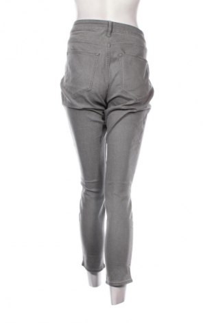 Blugi de femei H&M, Mărime M, Culoare Gri, Preț 94,99 Lei