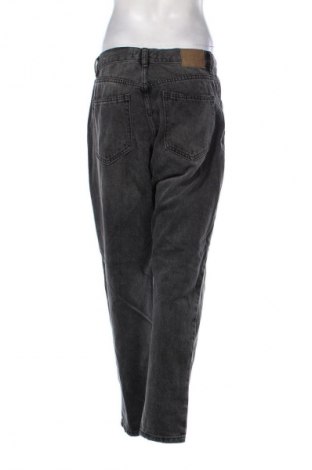 Дамски дънки Pull&Bear, Размер M, Цвят Сив, Цена 29,99 лв.