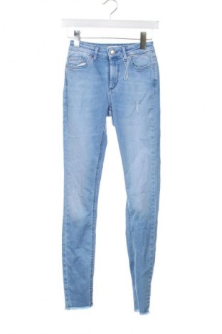 Damskie jeansy ONLY, Rozmiar S, Kolor Niebieski, Cena 50,99 zł