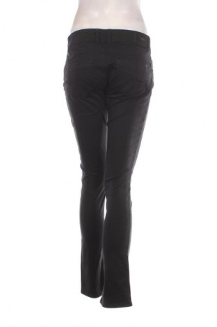 Blugi de femei Pepe Jeans, Mărime M, Culoare Negru, Preț 244,99 Lei