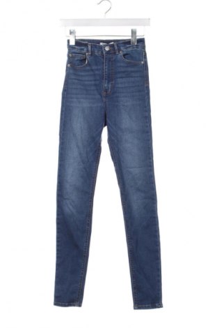 Дамски дънки Pull&Bear, Размер XS, Цвят Син, Цена 29,99 лв.
