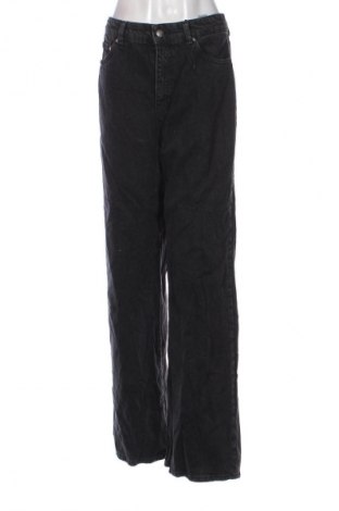 Női farmernadrág Stradivarius, Méret XL, Szín Fekete, Ár 12 449 Ft