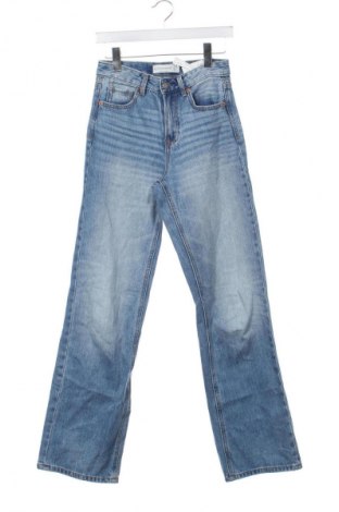 Dámske džínsy  Stradivarius, Veľkosť XS, Farba Modrá, Cena  7,95 €