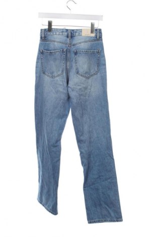 Dámske džínsy  Stradivarius, Veľkosť XS, Farba Modrá, Cena  7,95 €