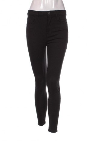 Blugi de femei Stradivarius, Mărime M, Culoare Negru, Preț 94,99 Lei