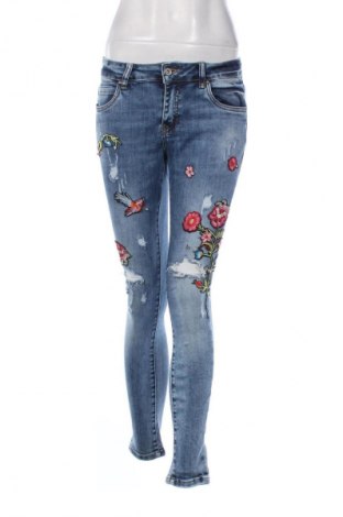 Blugi de femei Toxik 3, Mărime M, Culoare Multicolor, Preț 139,99 Lei