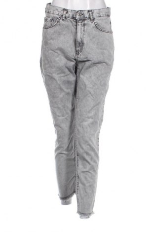 Blugi de femei Unbranded, Mărime M, Culoare Gri, Preț 94,99 Lei