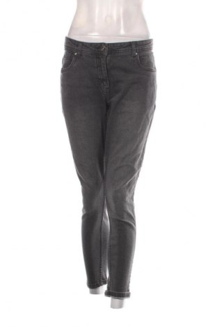 Damen Jeans Up To One, Größe L, Farbe Grau, Preis 9,99 €