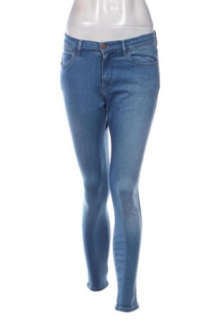 Damen Jeans Wrangler, Größe M, Farbe Blau, Preis 51,99 €
