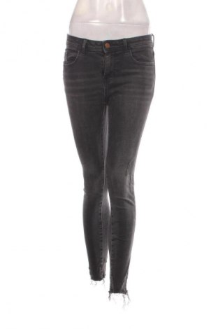 Damskie jeansy Zara, Rozmiar M, Kolor Czarny, Cena 88,99 zł