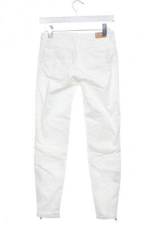 Damskie jeansy Zara, Rozmiar S, Kolor Biały, Cena 88,99 zł