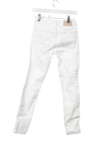 Damskie jeansy Zara, Rozmiar S, Kolor Biały, Cena 88,99 zł