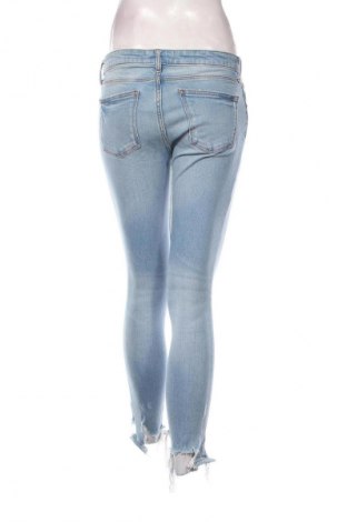 Damskie jeansy Zara, Rozmiar M, Kolor Niebieski, Cena 88,99 zł