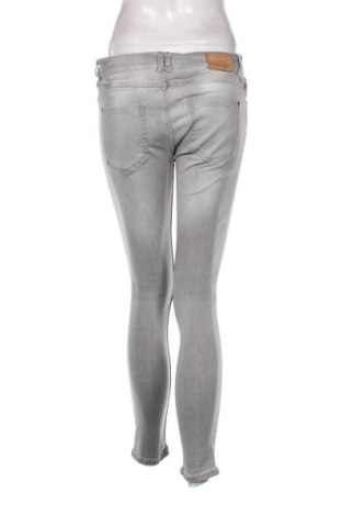 Дамски дънки Zara, Размер L, Цвят Сив, Цена 27,99 лв.