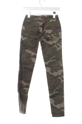 Дамски дънки Zara Trafaluc, Размер XS, Цвят Многоцветен, Цена 27,99 лв.