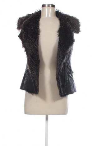 Dámská vesta  Bershka, Velikost XL, Barva Černá, Cena  779,00 Kč