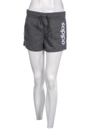 Pantaloni scurți de femei Adidas, Mărime S, Culoare Gri, Preț 110,99 Lei