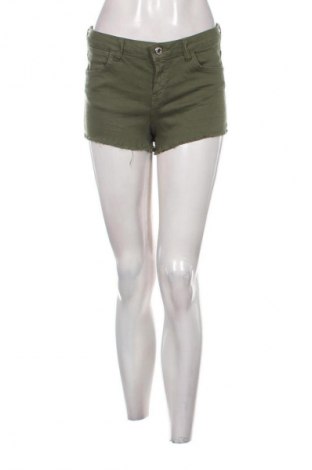 Damen Shorts Bershka, Größe M, Farbe Grün, Preis € 13,99