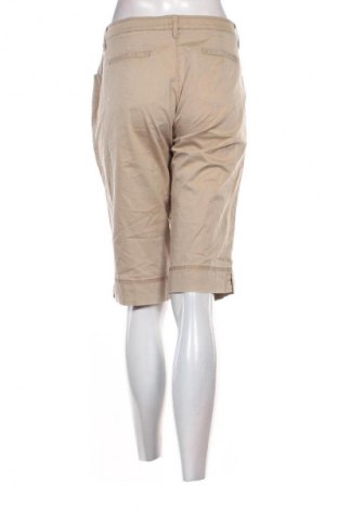 Pantaloni scurți de femei Brax, Mărime M, Culoare Bej, Preț 156,99 Lei
