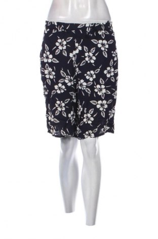 Pantaloni scurți de femei Canda, Mărime M, Culoare Multicolor, Preț 61,99 Lei