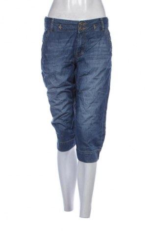 Pantaloni scurți de femei Edc By Esprit, Mărime L, Culoare Albastru, Preț 110,99 Lei