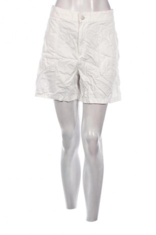 Pantaloni scurți de femei Esprit, Mărime M, Culoare Alb, Preț 115,99 Lei