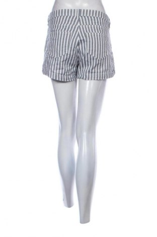 Damen Shorts H&M, Größe XL, Farbe Mehrfarbig, Preis 13,99 €