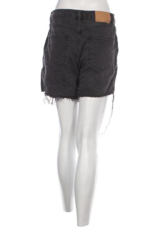 Pantaloni scurți de femei H&M, Mărime M, Culoare Negru, Preț 48,99 Lei