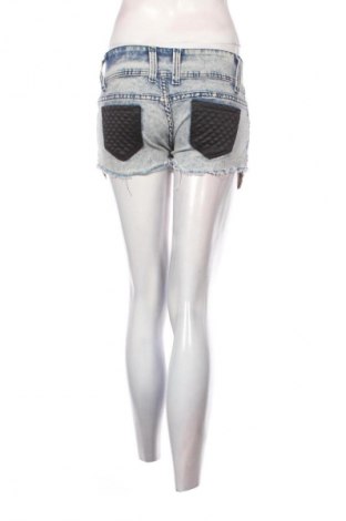 Damen Shorts Laulia, Größe S, Farbe Mehrfarbig, Preis 13,99 €