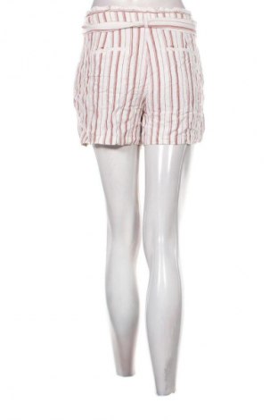 Pantaloni scurți de femei Naf Naf, Mărime M, Culoare Multicolor, Preț 84,99 Lei